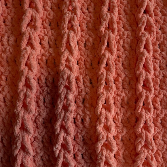 Handmade crochet baby blanket (coral knit pattern) - Picture 2 of 2